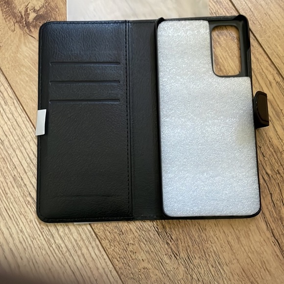 Zagg Defence Folio S20 FE 5G Case - Picture 5 of 6